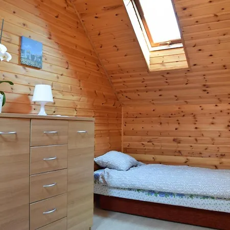 Blekit Lodge