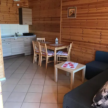 Blekit Lodge *